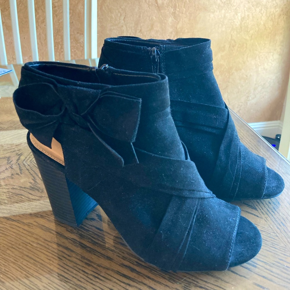 Women’s shoe boots. Black. Size 6.5